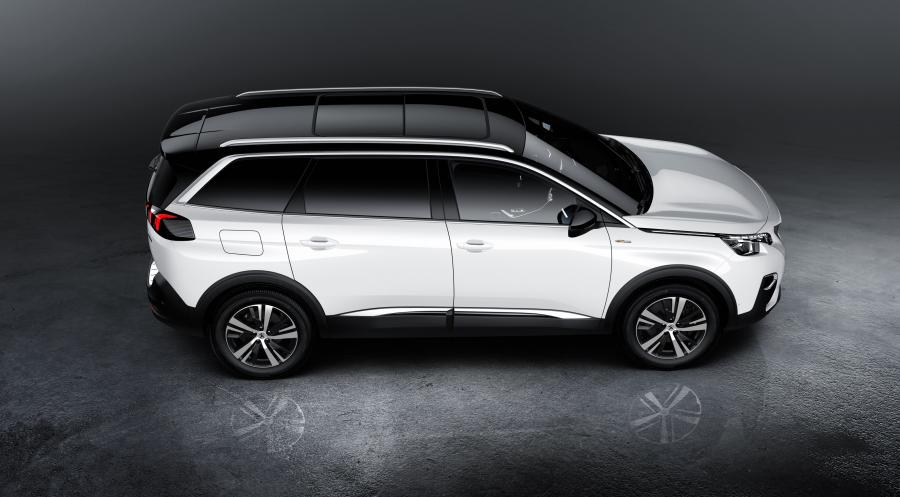  Peugeot 5008 GT Line 2016 года  (WW) (фото 6 из 35)